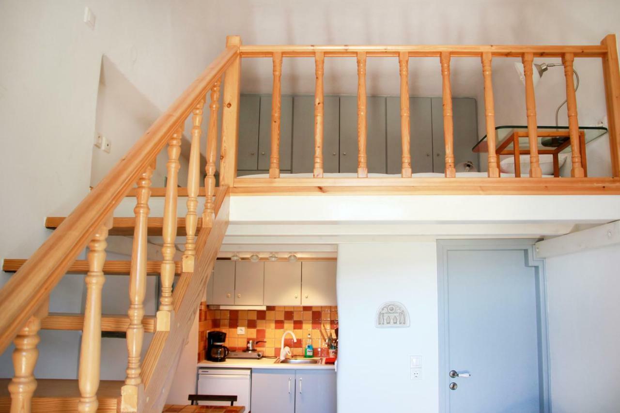 Cozy Guesthouse - Agios Romanos 외부 사진