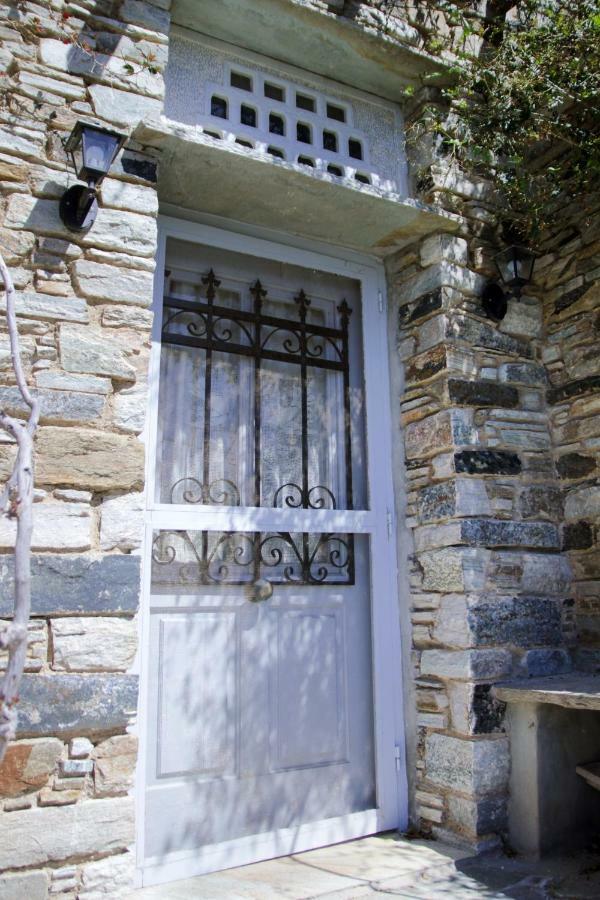 Cozy Guesthouse - Agios Romanos 외부 사진