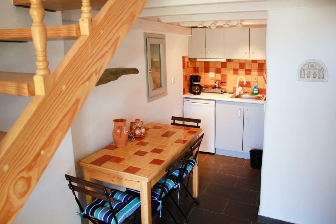 Cozy Guesthouse - Agios Romanos 외부 사진